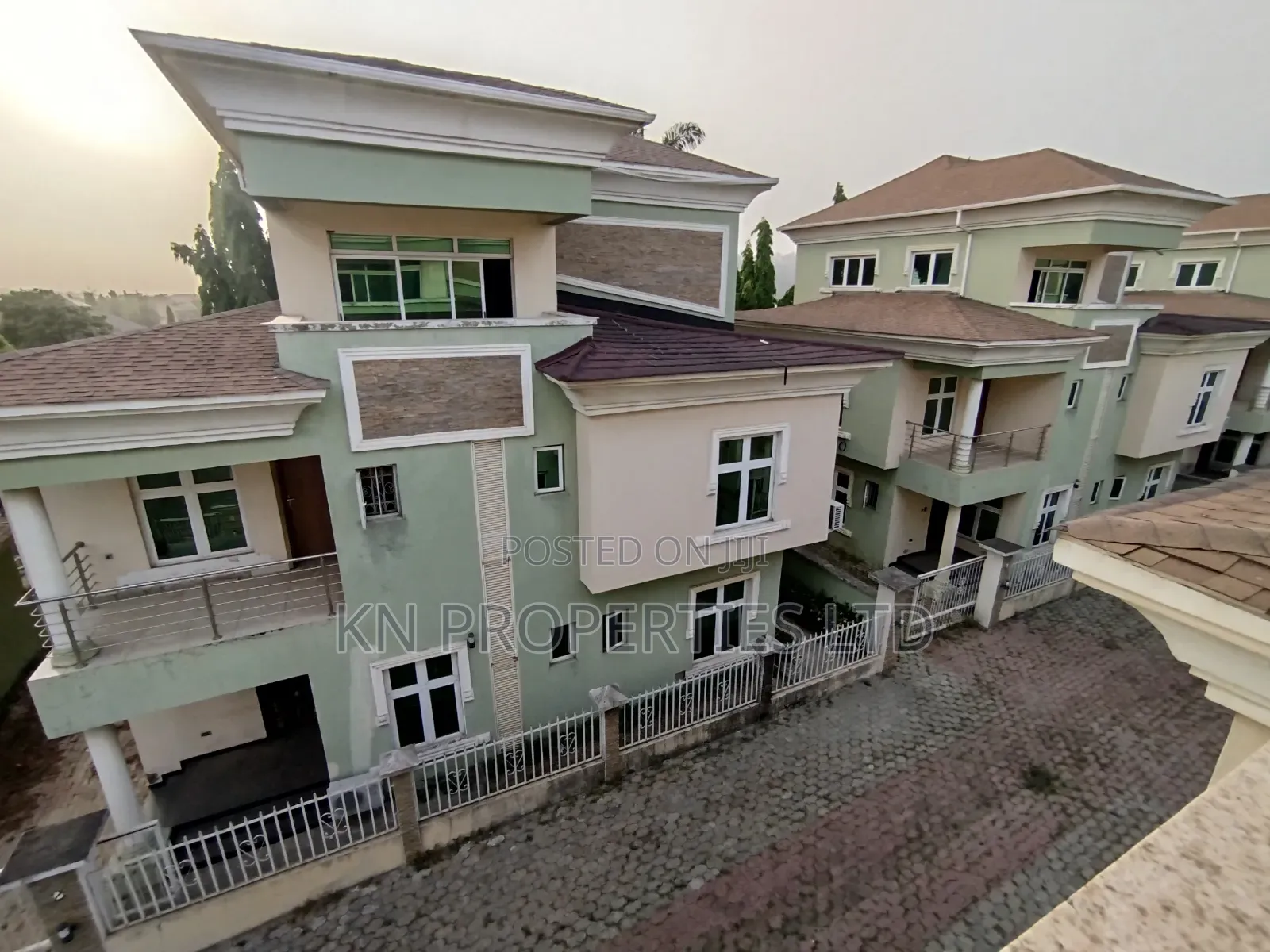 5bdrm Duplex in Asokoro for rent