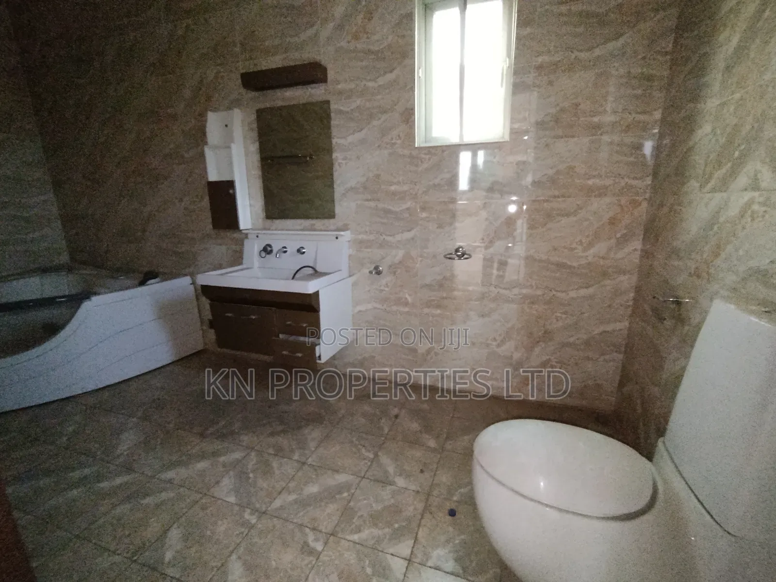 5bdrm Duplex in Asokoro for rent