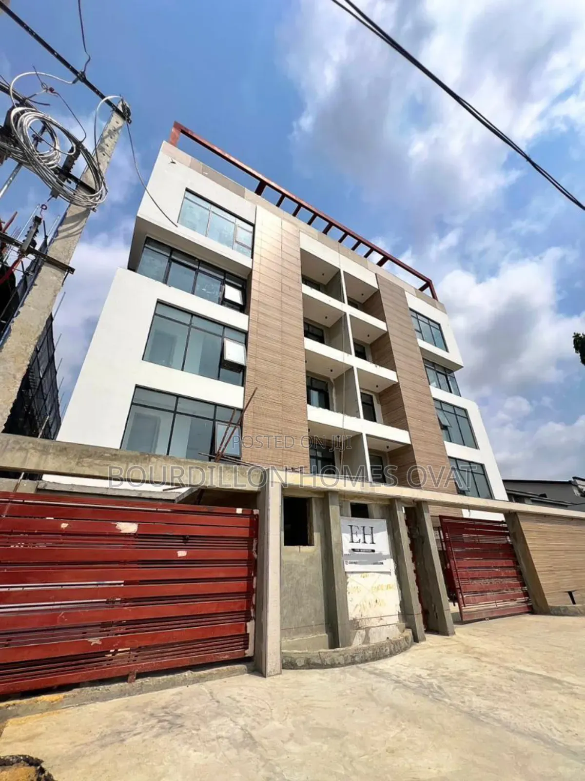 2bdrm Apartment in Lekki Phase 1 for sale