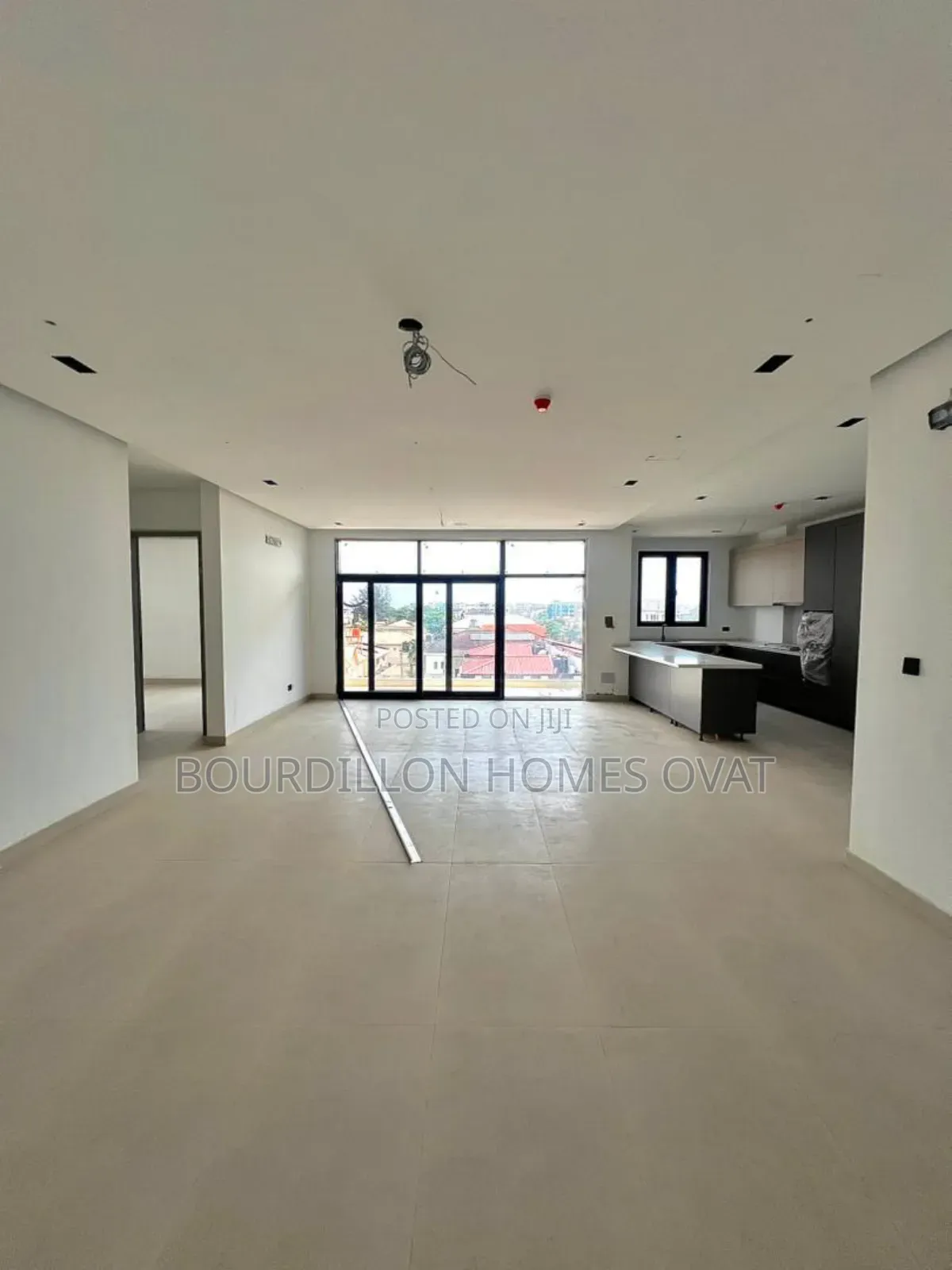 2bdrm Apartment in Lekki Phase 1 for sale