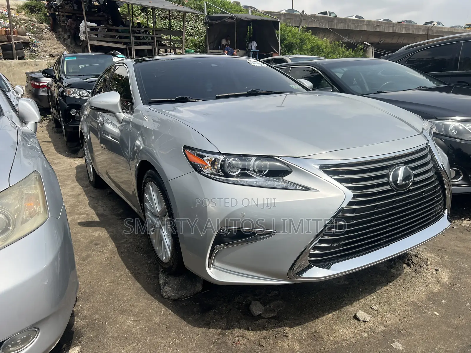 Lexus ES 2017 Silver