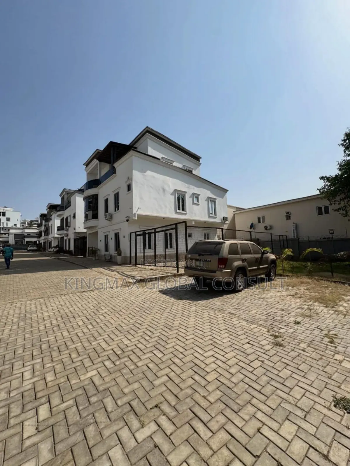 Furnished 5bdrm Duplex in Mabushi for sale