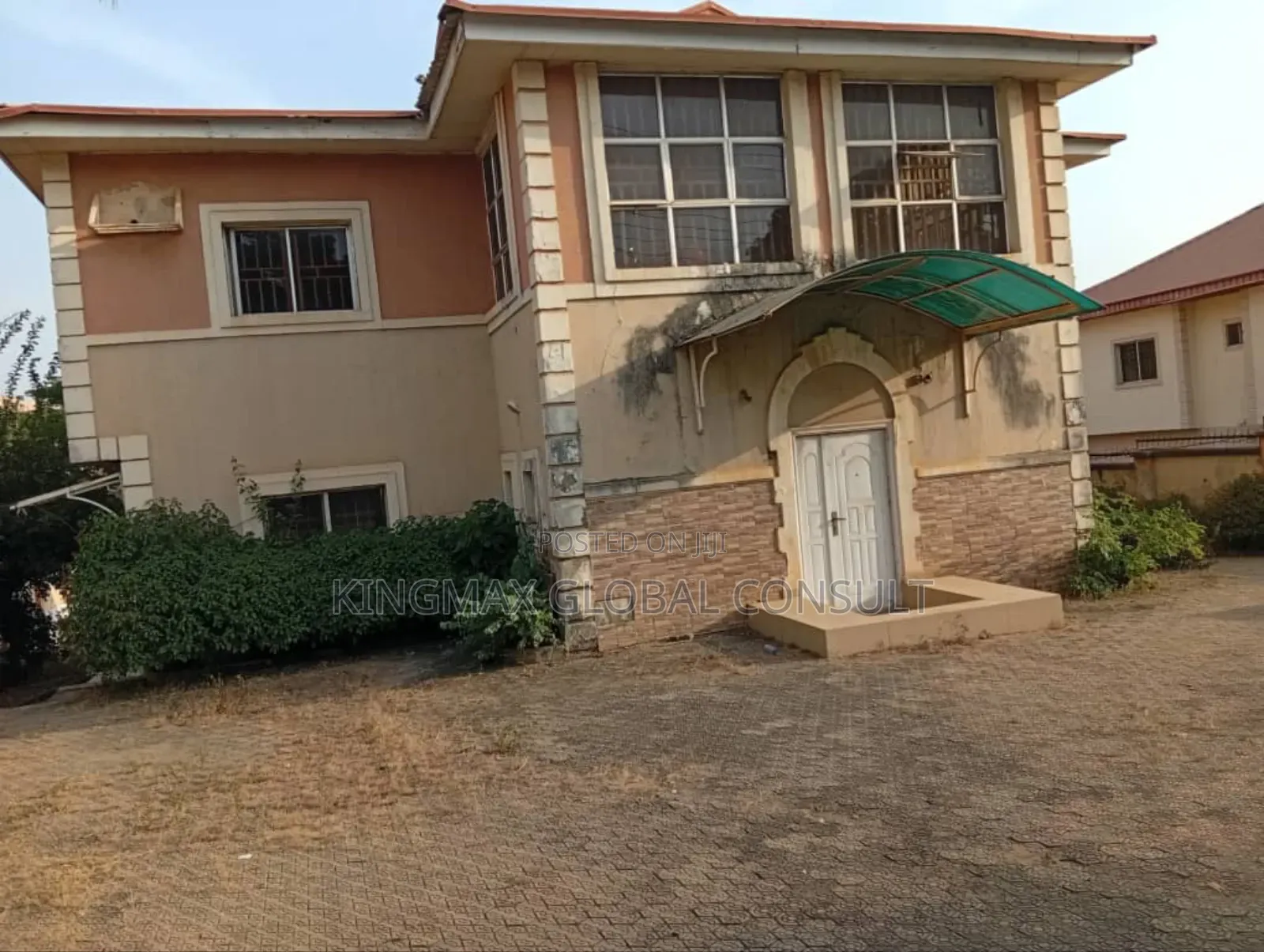4bdrm House in Gaduwa Abuja for sale