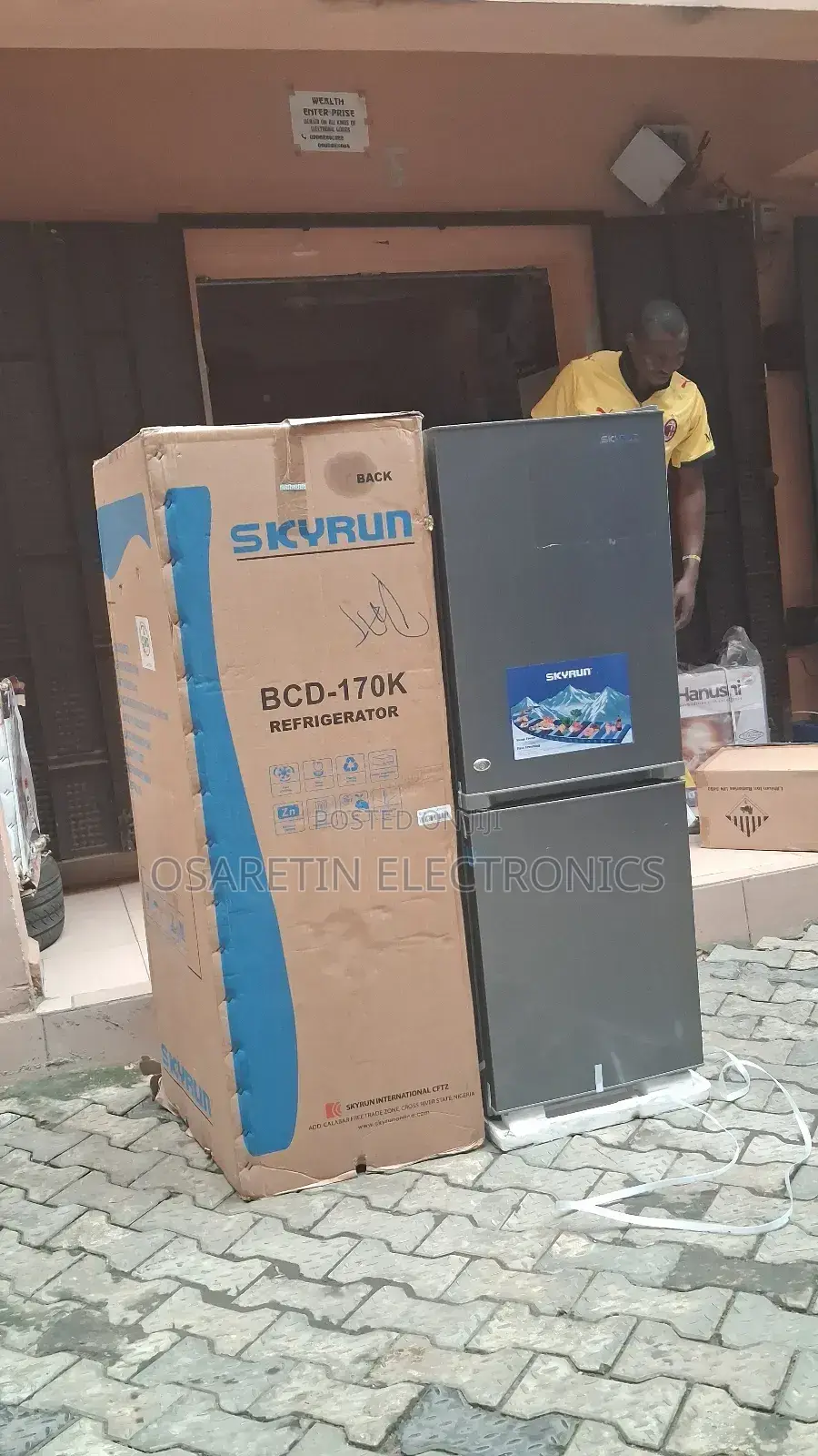 Skyrun Refrigerator Double Door 170 Litre, With Down Drawer Freezer