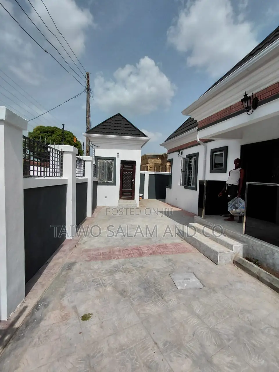 3bdrm Bungalow in Jericho for sale