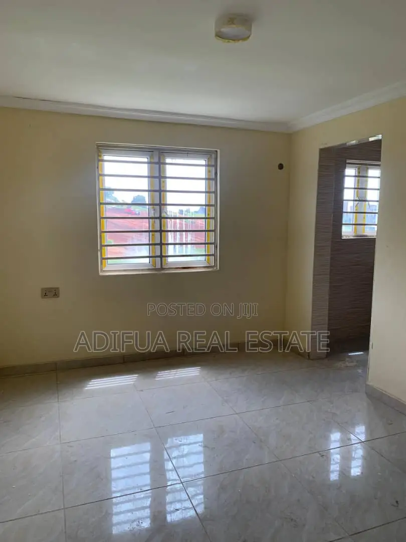 20bdrm Apartment in Adifua Realestate, Dawaki for sale