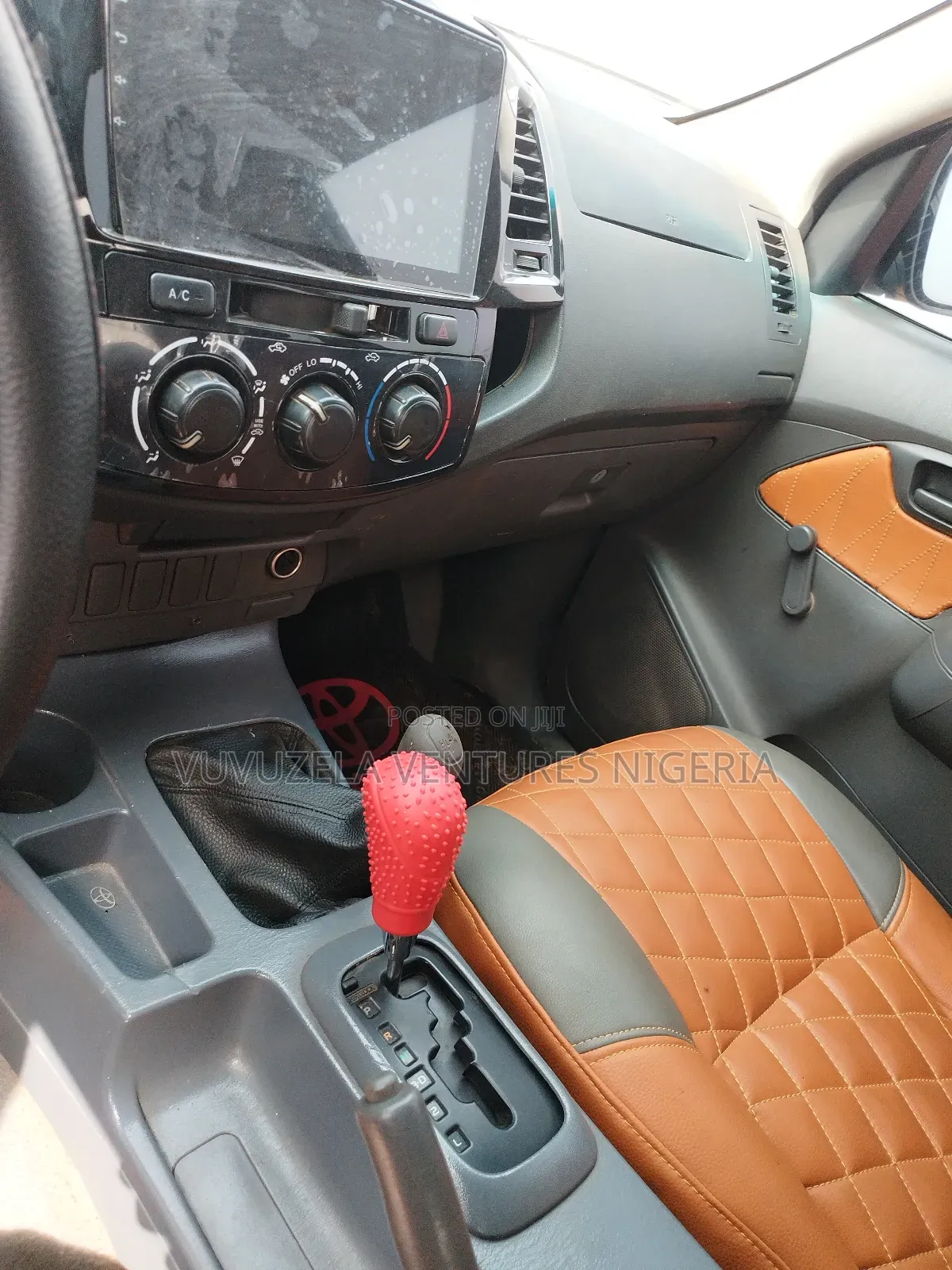 Toyota Hilux SR5 BLACK 4x4 2014 Black