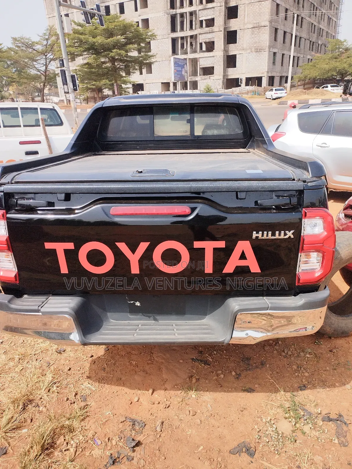 Toyota Hilux SR5 BLACK 4x4 2014 Black
