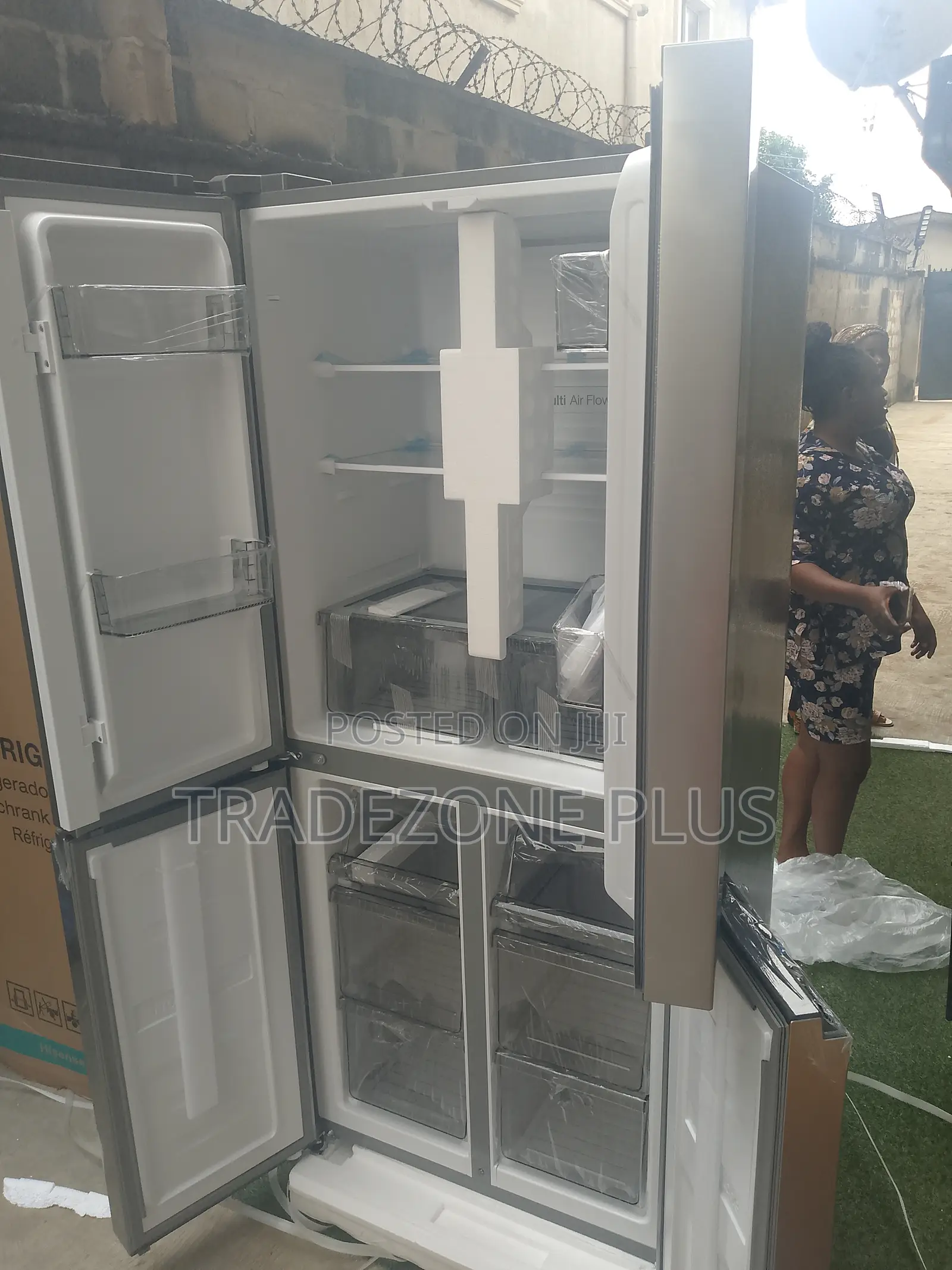 Hisense 392l Premium Steel-Finish Quad-Door Fridge