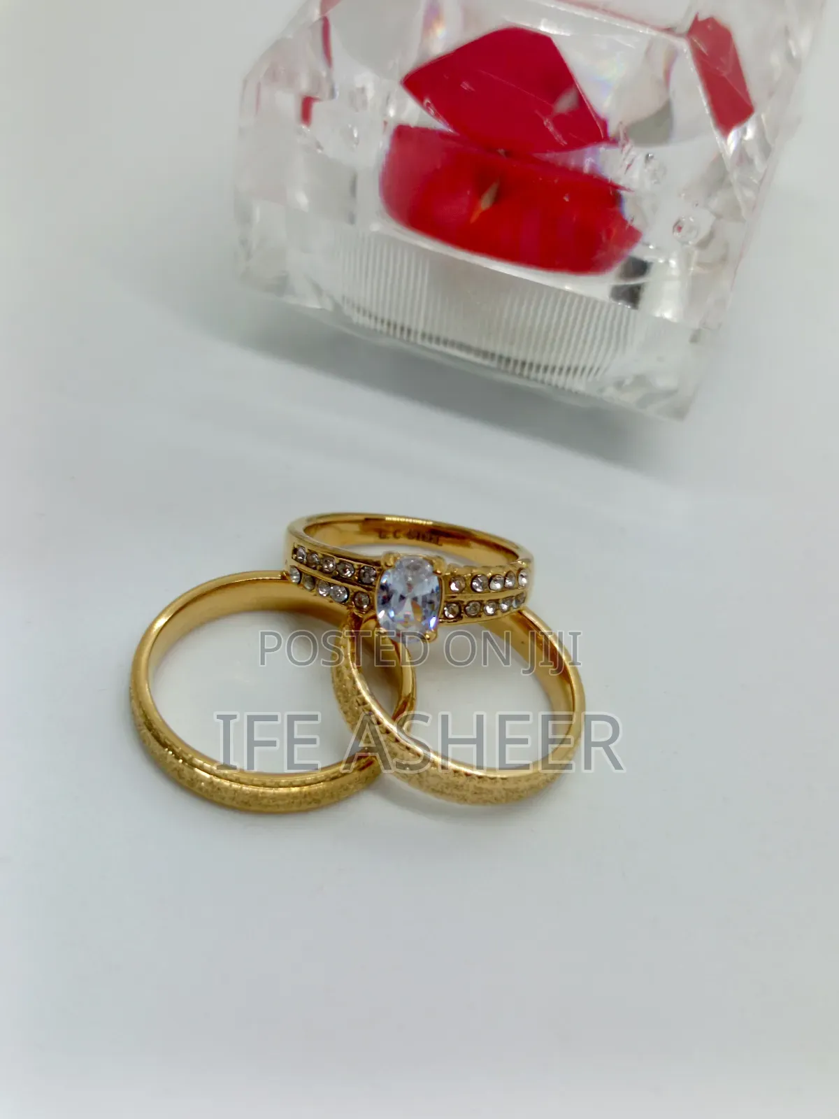 Couples Gold Set Of Wedding Ring - Gc001