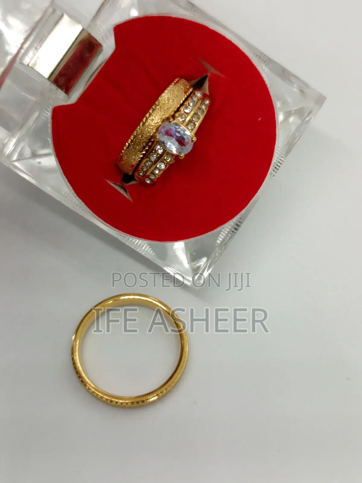 Couples Gold Set Of Wedding Ring - Gc001