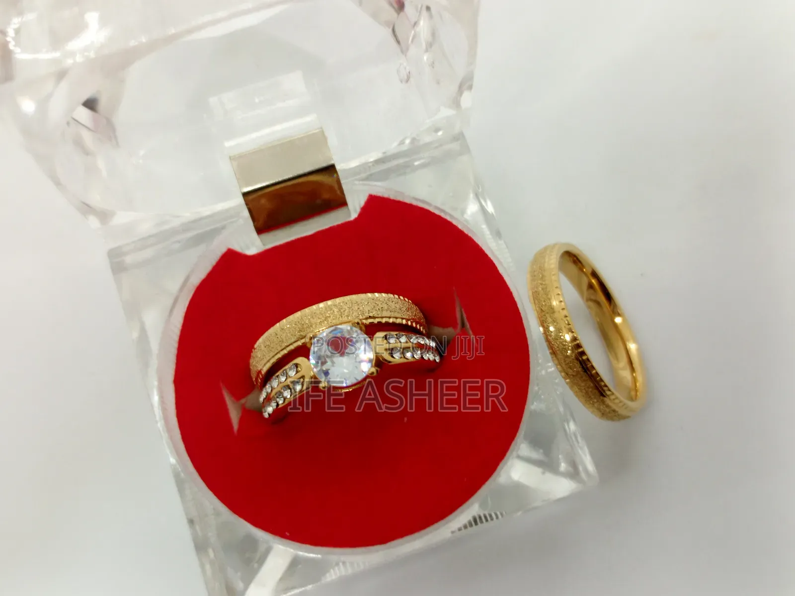 Couples Gold Set Of Wedding Ring - Gc002