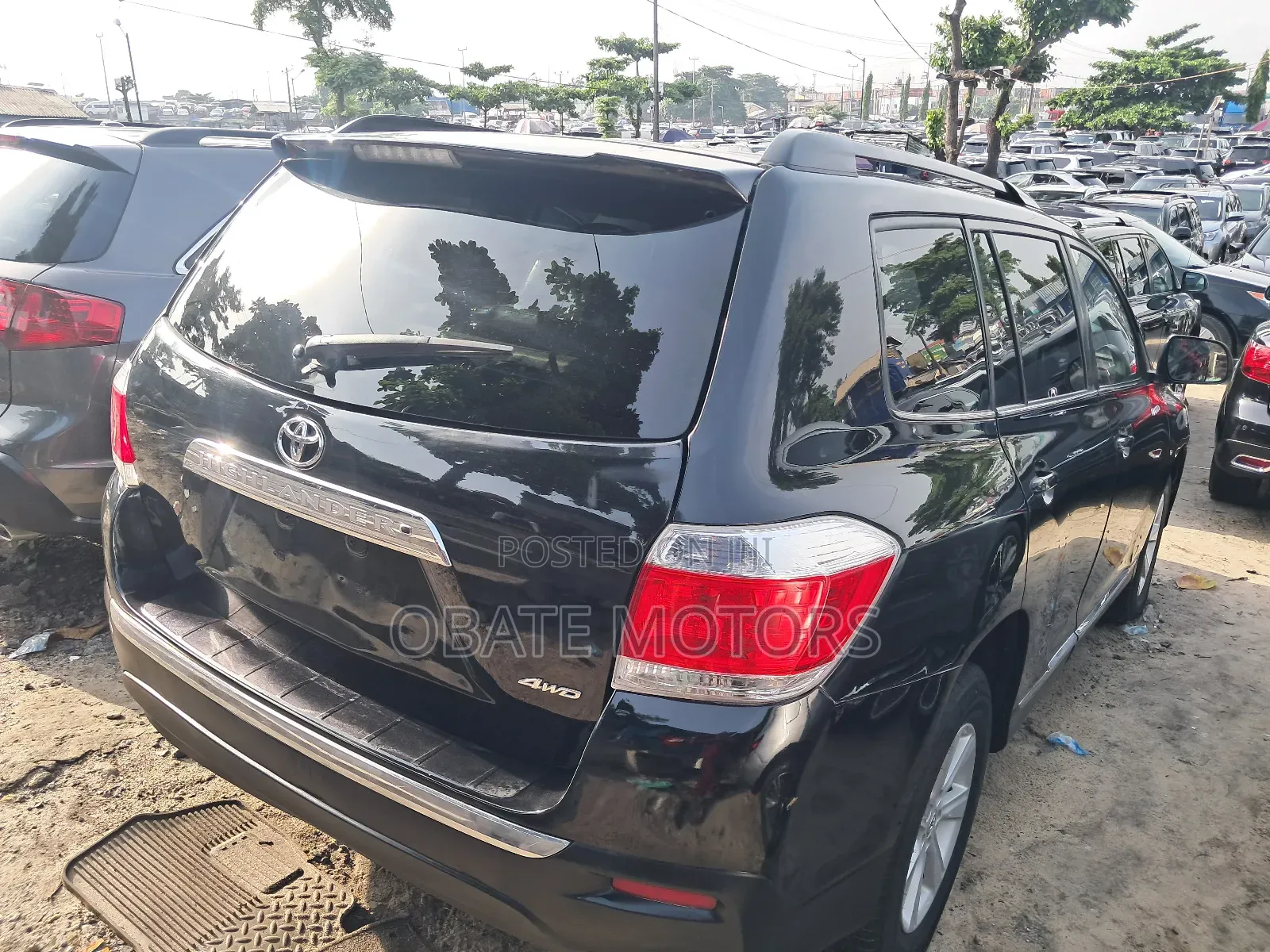 Toyota Highlander Limited 3.5l 4WD 2013 Black