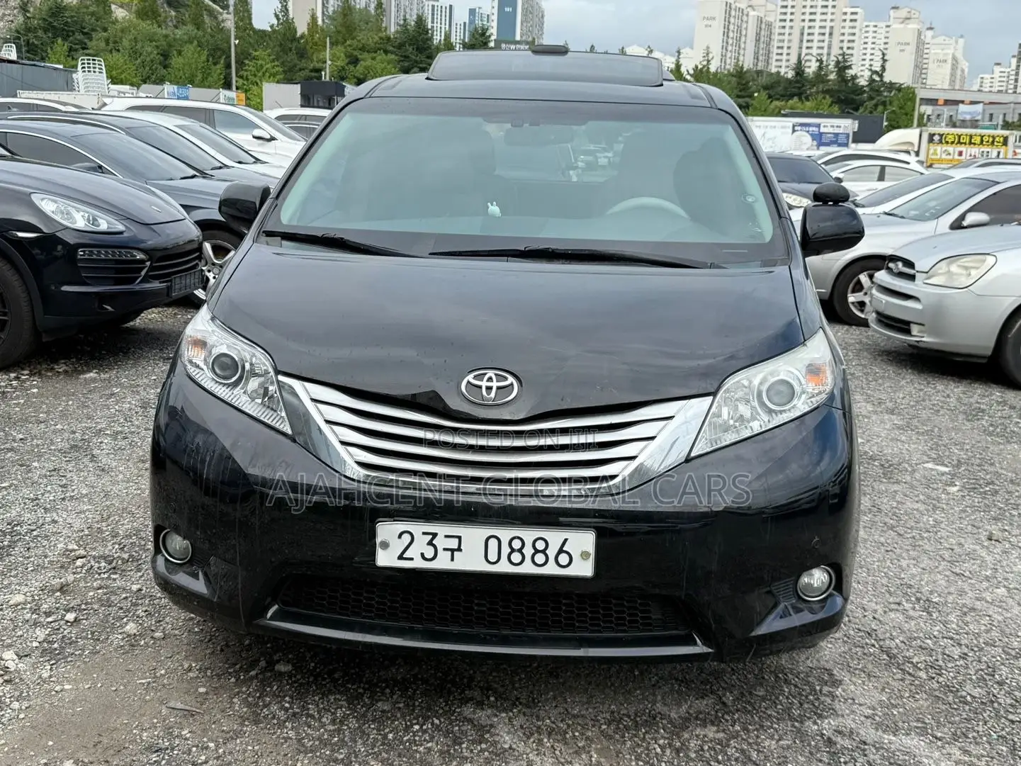 Toyota Sienna Limited 7-Passenger 4dr Minivan AWD (3.5L 6cyl 6A) 2014