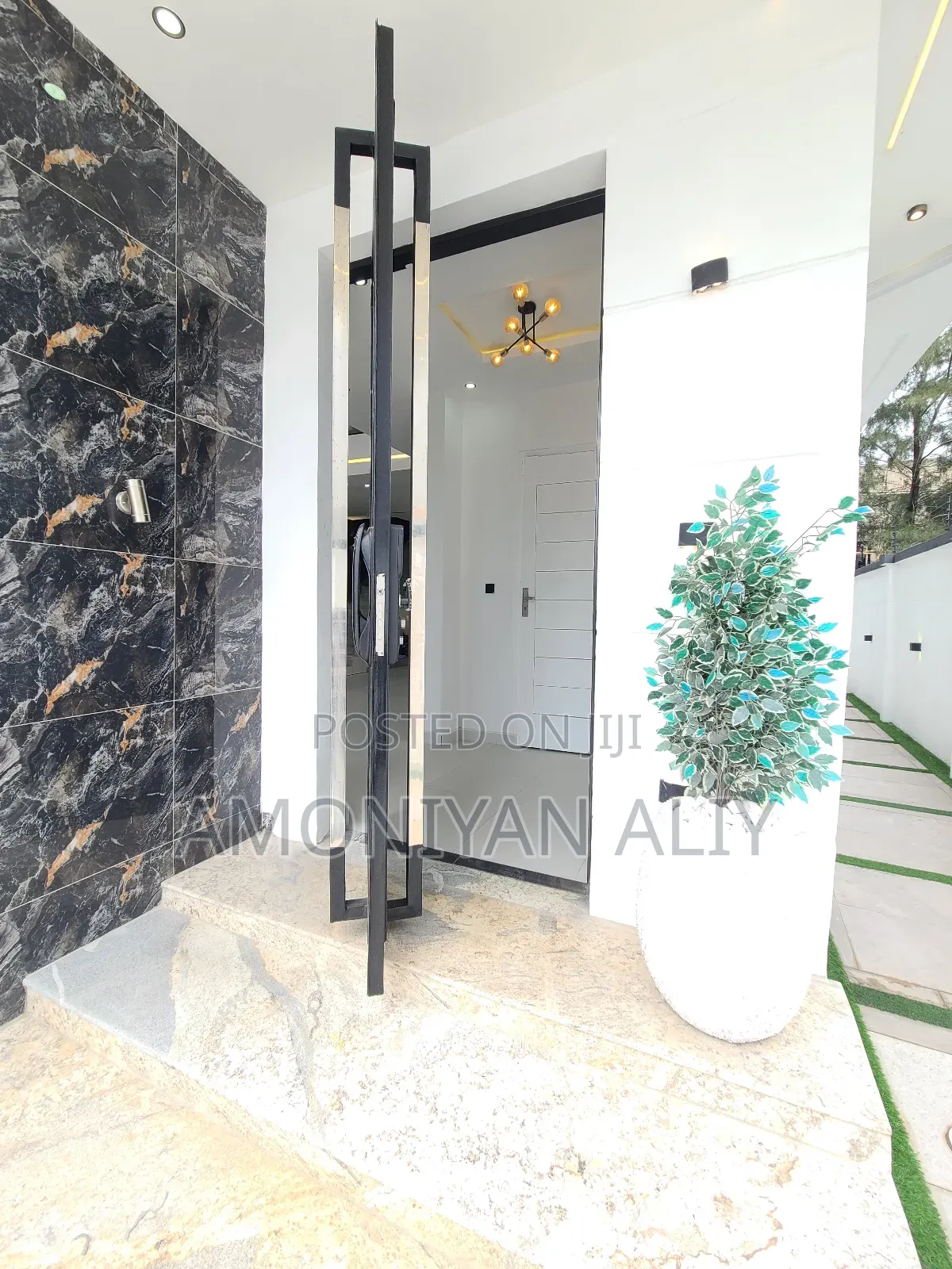 5bdrm Mansion in Lekki County Home for sale