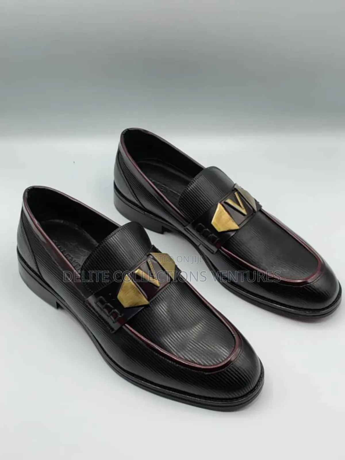 Series of Itailian Shoes Plus Valentino