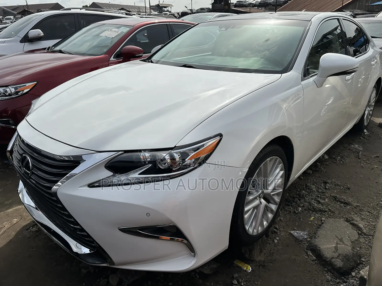 Lexus ES 350 FWD 2013 White