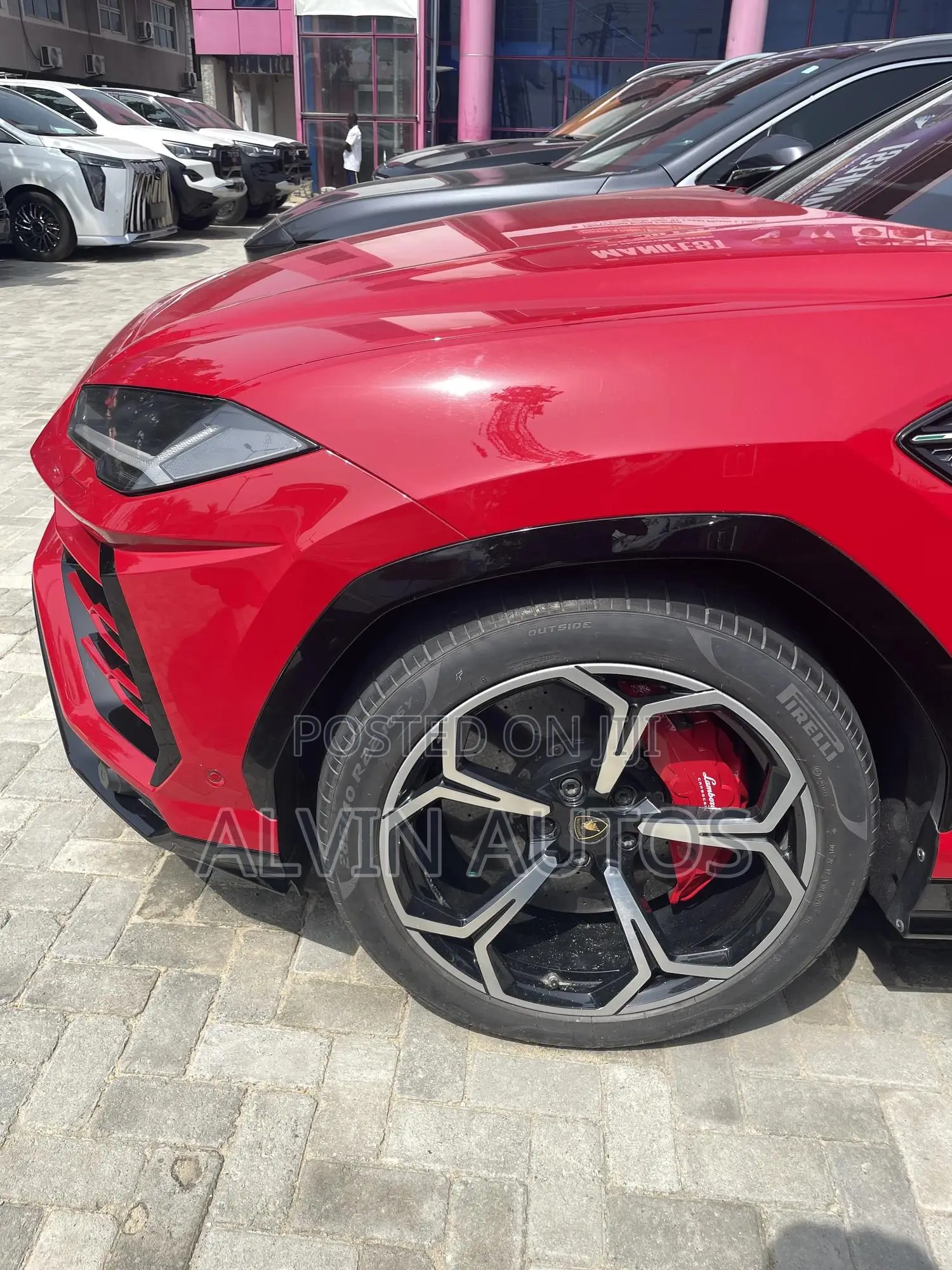 Lamborghini Urus Base 2021 Red