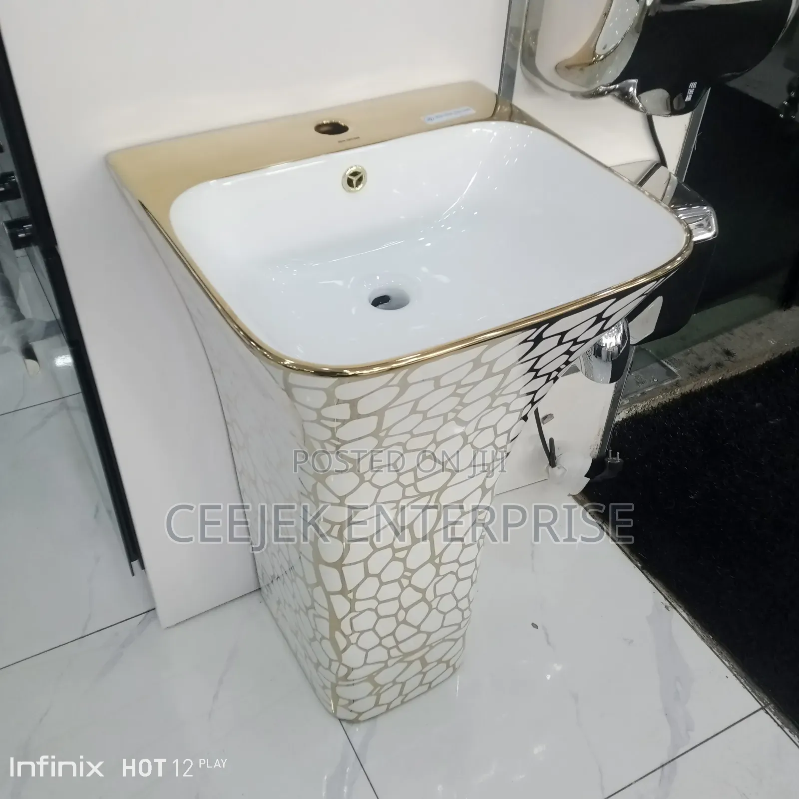 Gold Stabding Basin