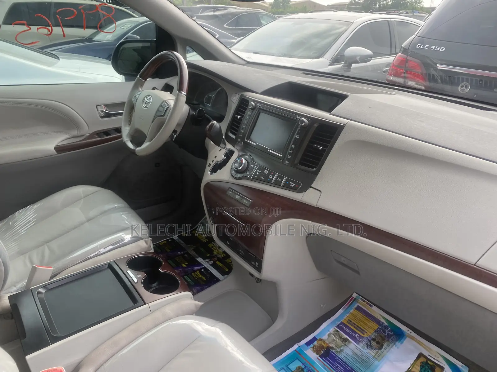 Toyota Sienna Limited 7 Passenger 2011 Red