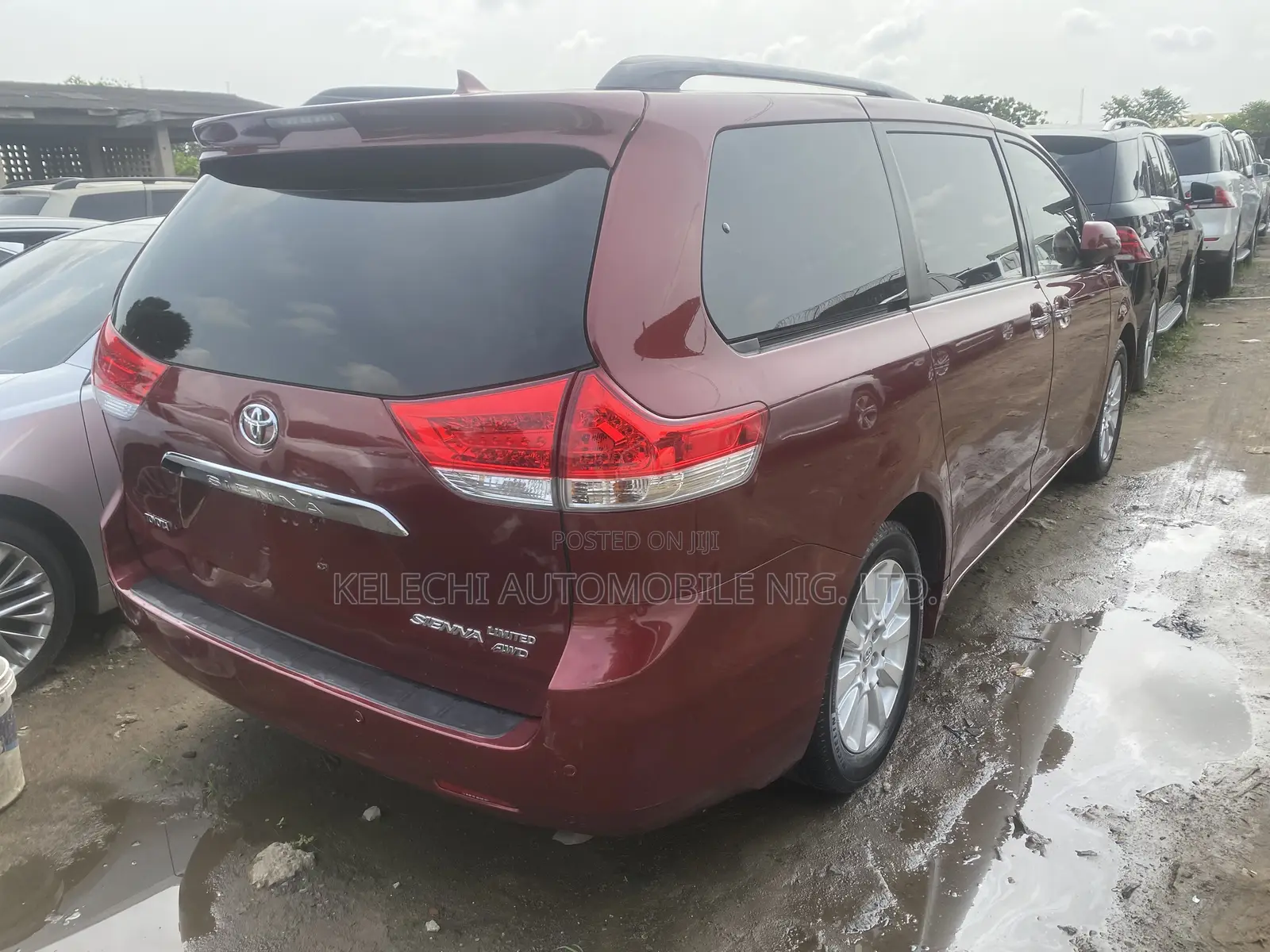 Toyota Sienna Limited 7 Passenger 2011 Red