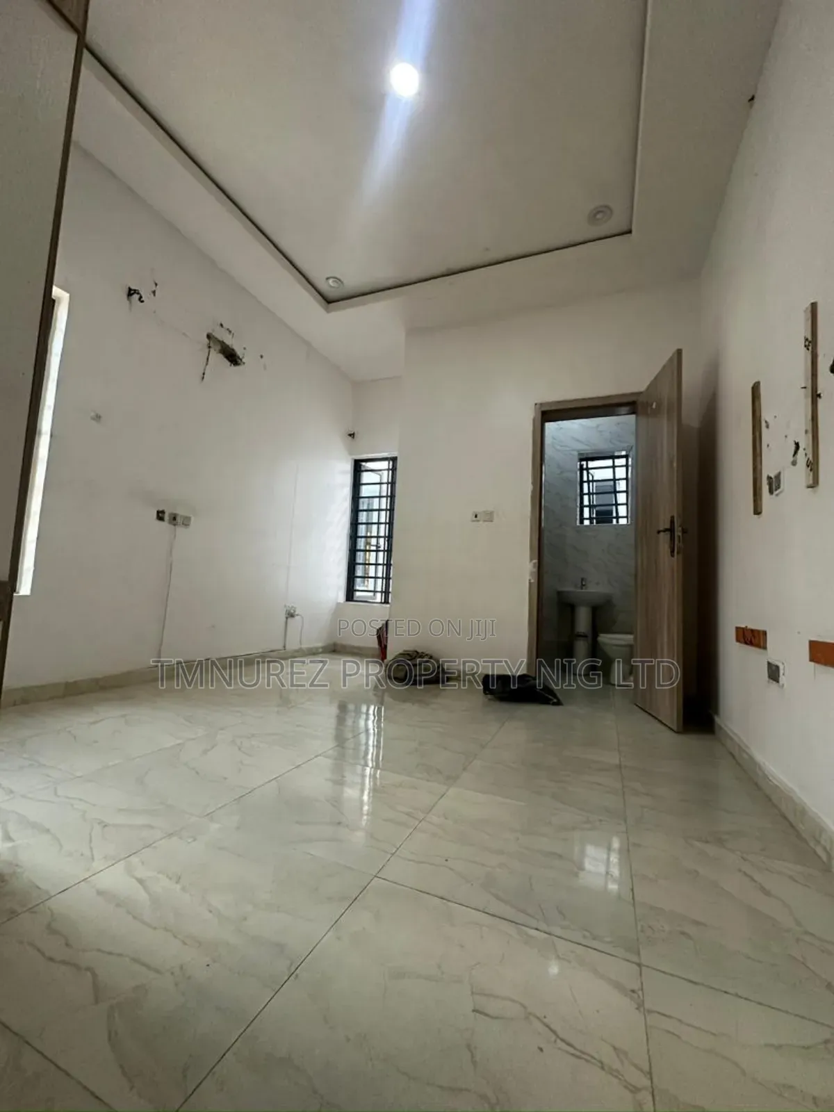 Studio Apartment in Orchild Road, Chevron for rent