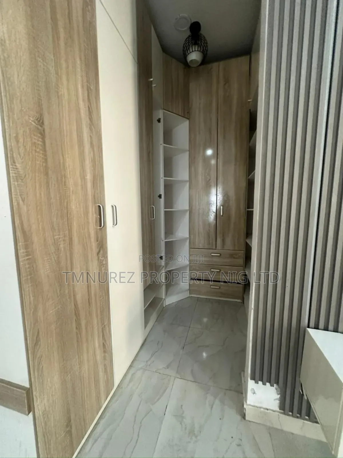 Studio Apartment in Orchild Road, Chevron for rent