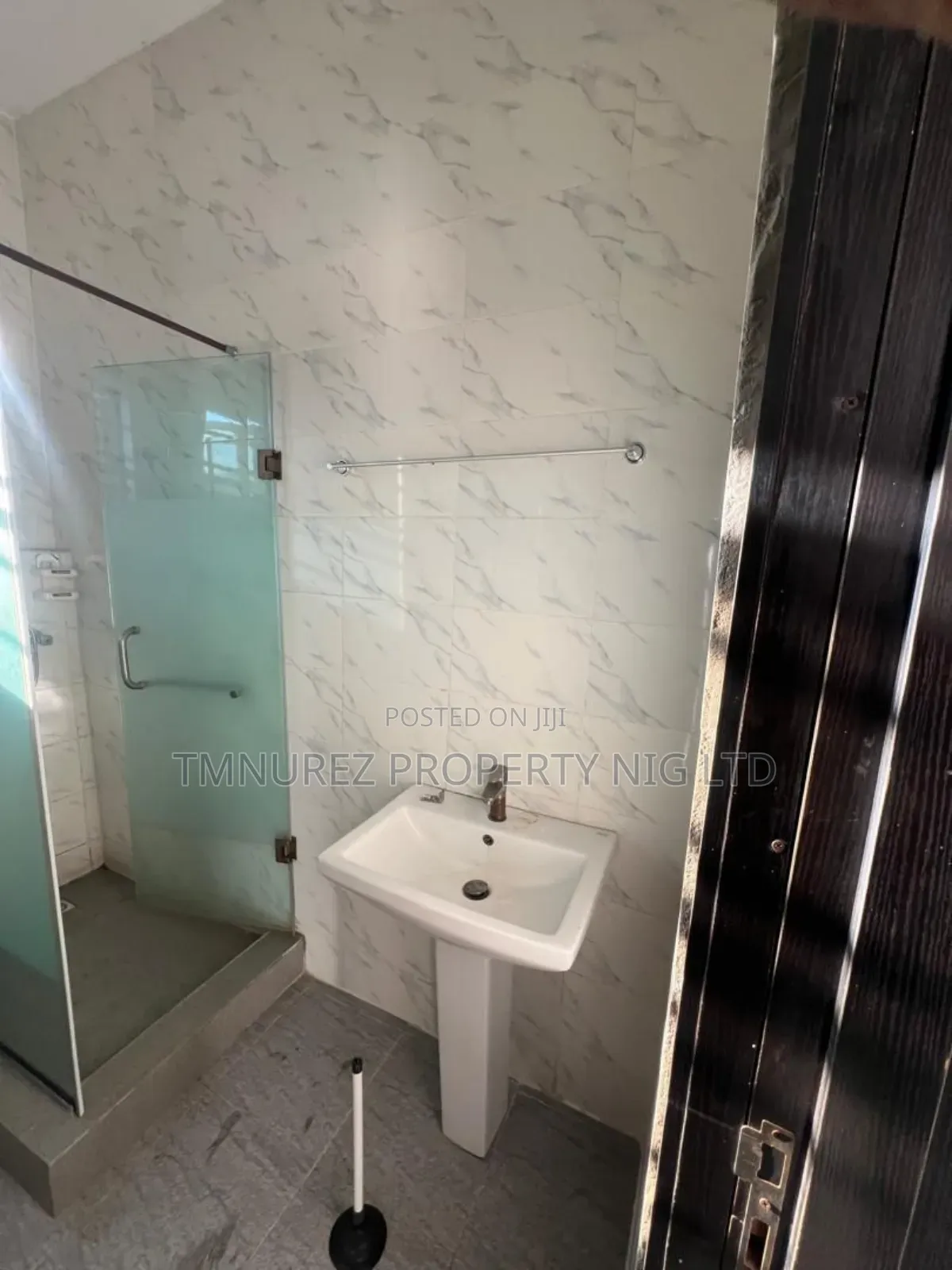 Studio Apartment in Orhild Road, Chevron for rent