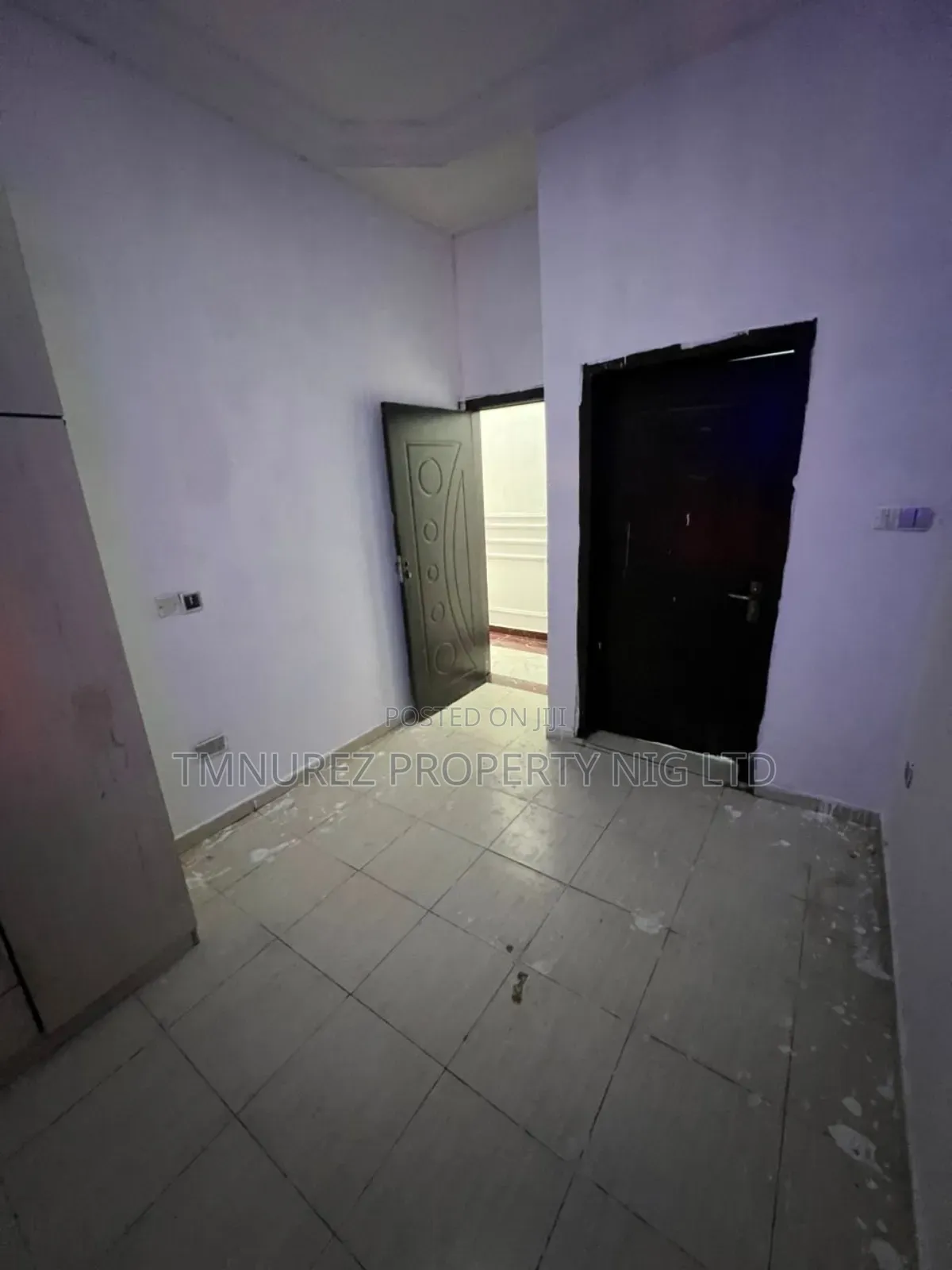 Studio Apartment in Chevron for rent