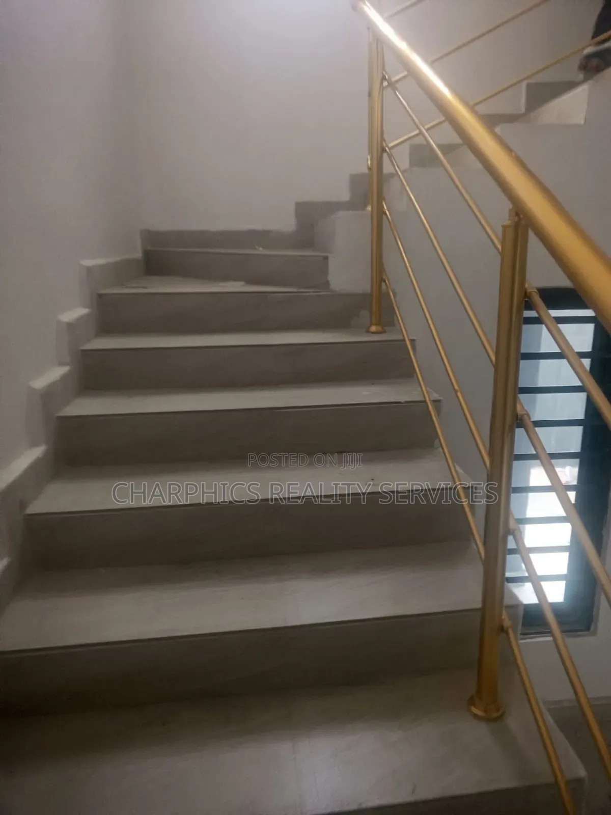 4bdrm Duplex in Mende for sale