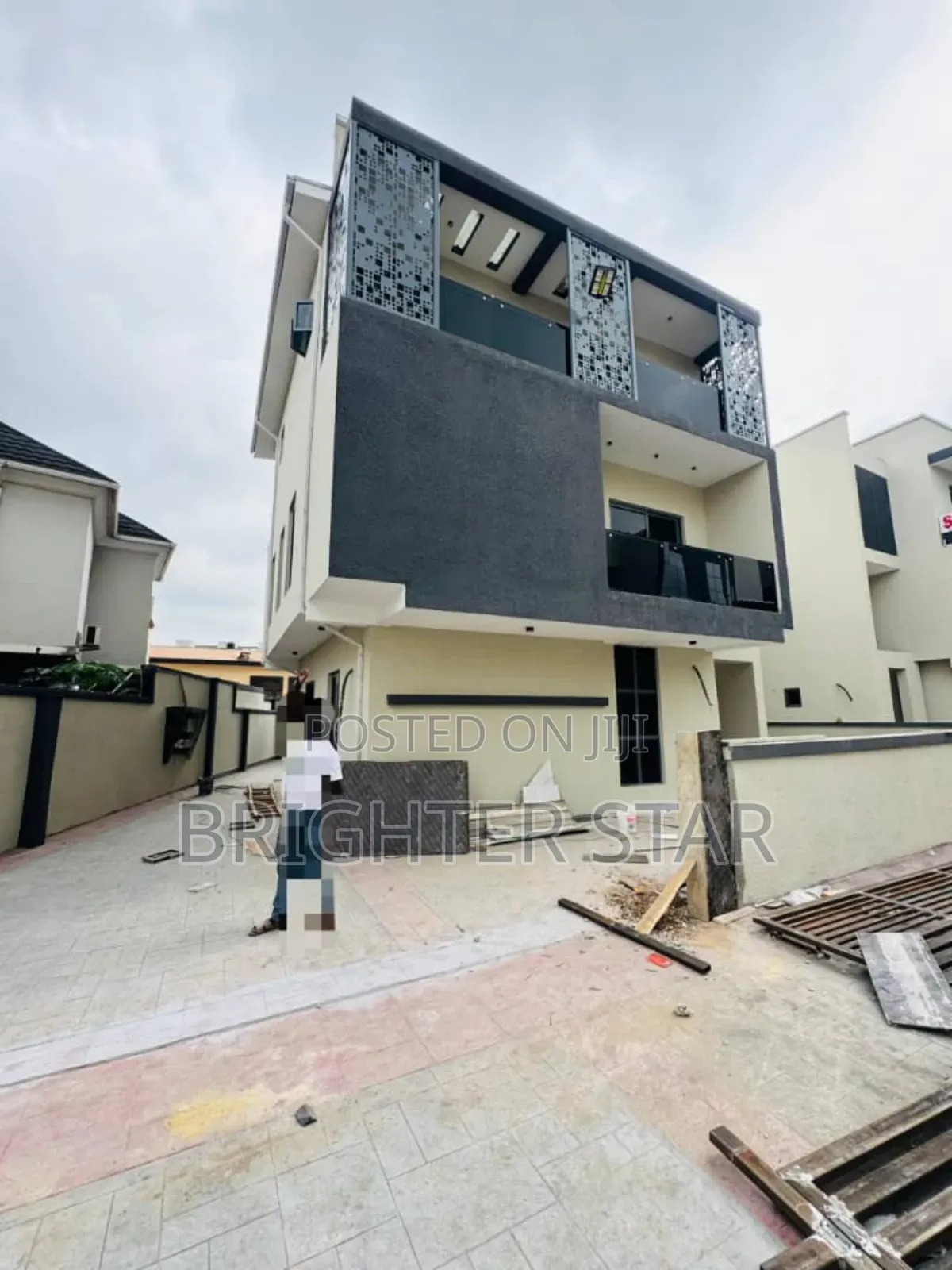 Furnished 5bdrm Duplex in Maryland for sale