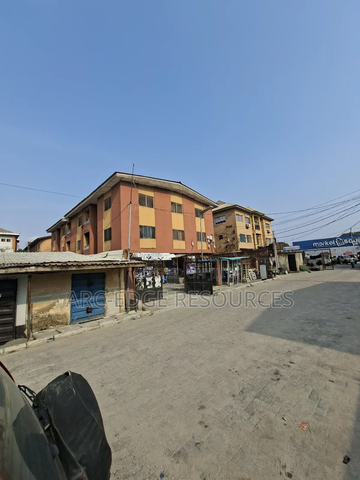 3bdrm Block of Flats in Ago Palace for sale