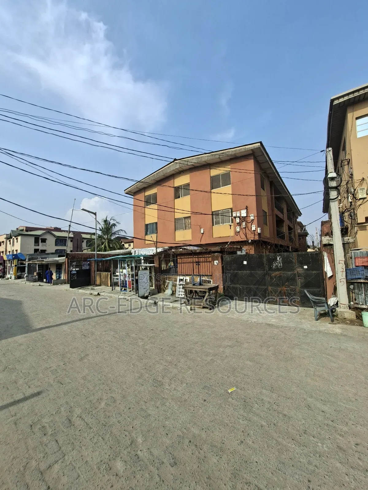 3bdrm Block of Flats in Ago Palace for sale