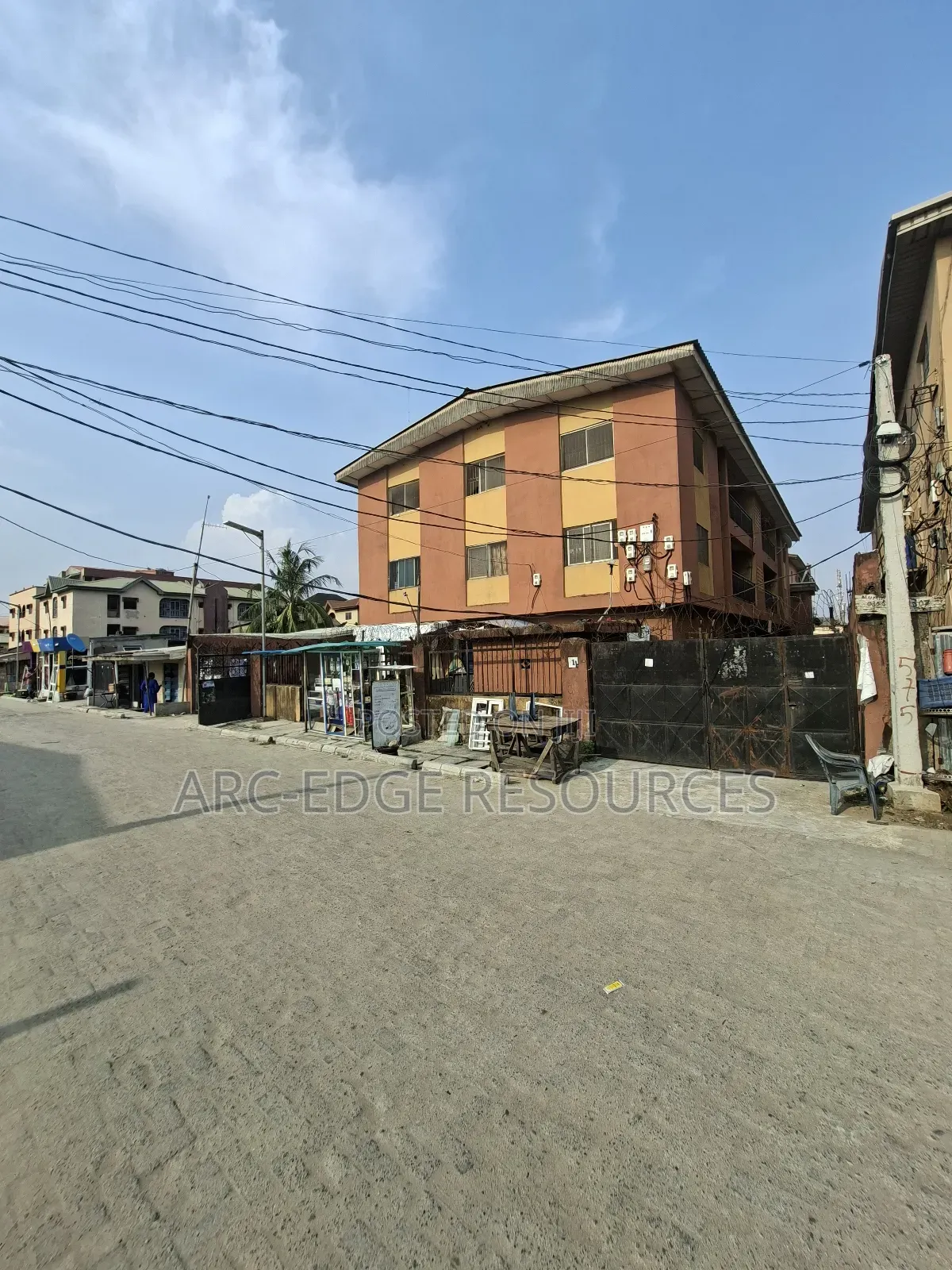 3bdrm Block of Flats in Ago Palace for sale