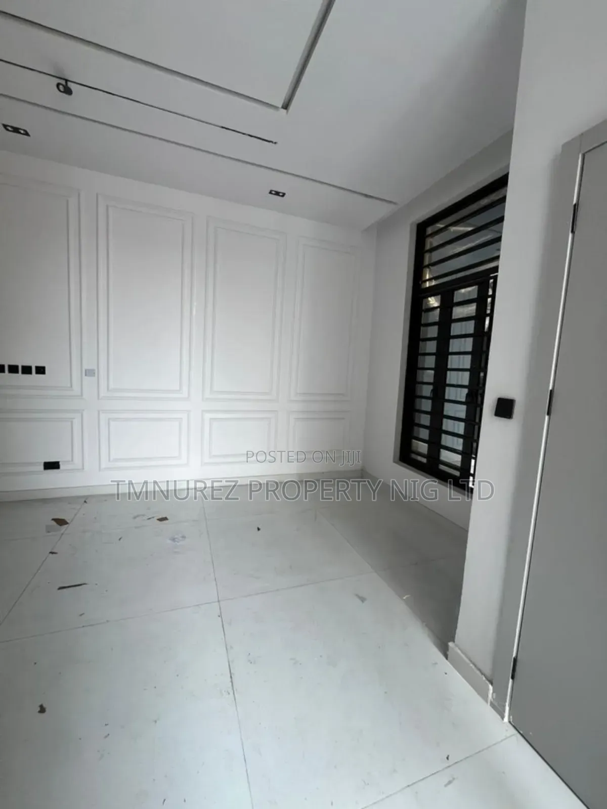 4bdrm Duplex in Chevron for rent