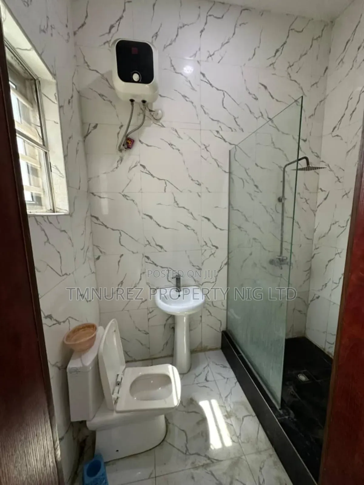 4bdrm Duplex in Ikota for rent