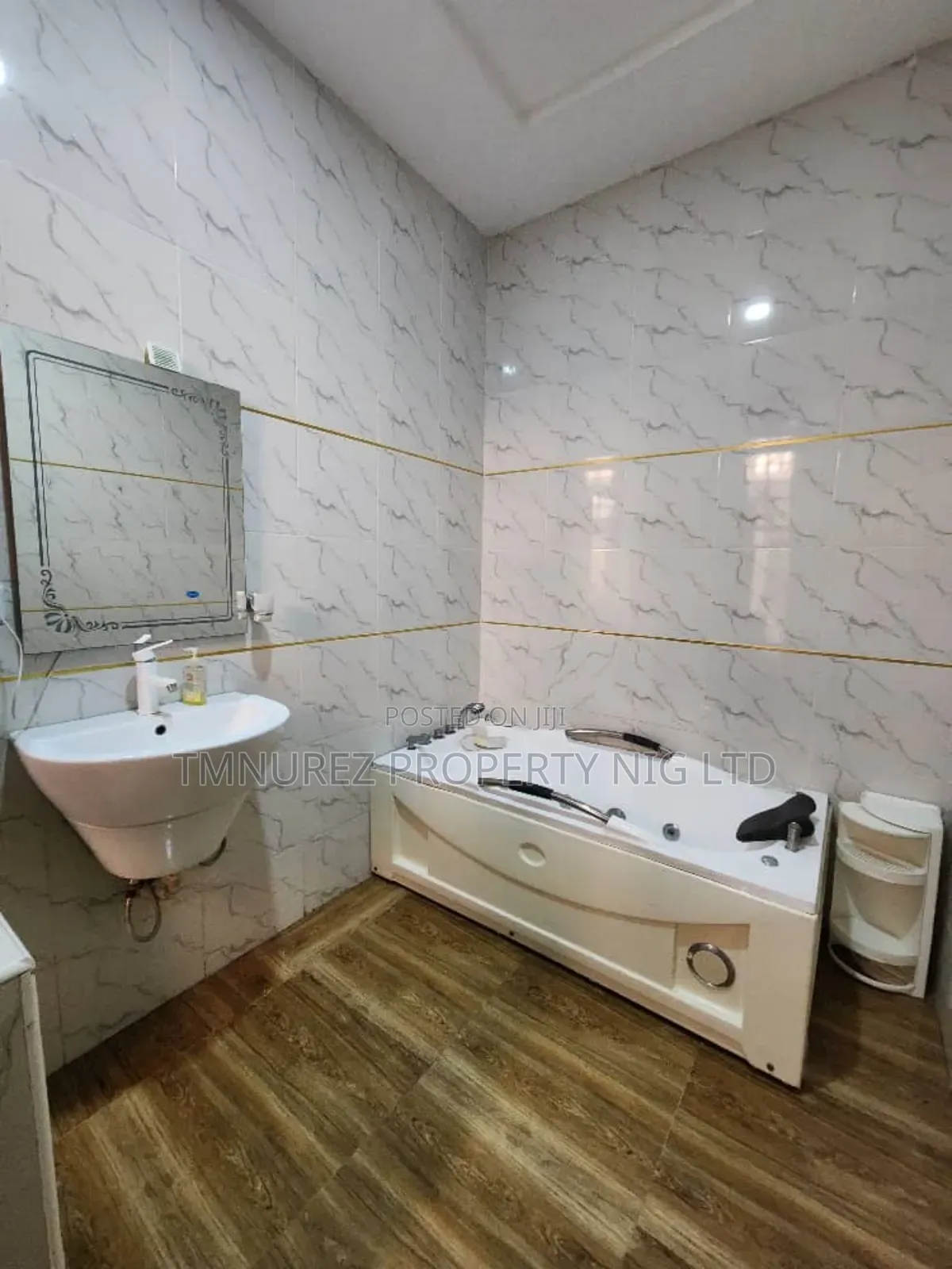 4bdrm Duplex in Ikota for rent