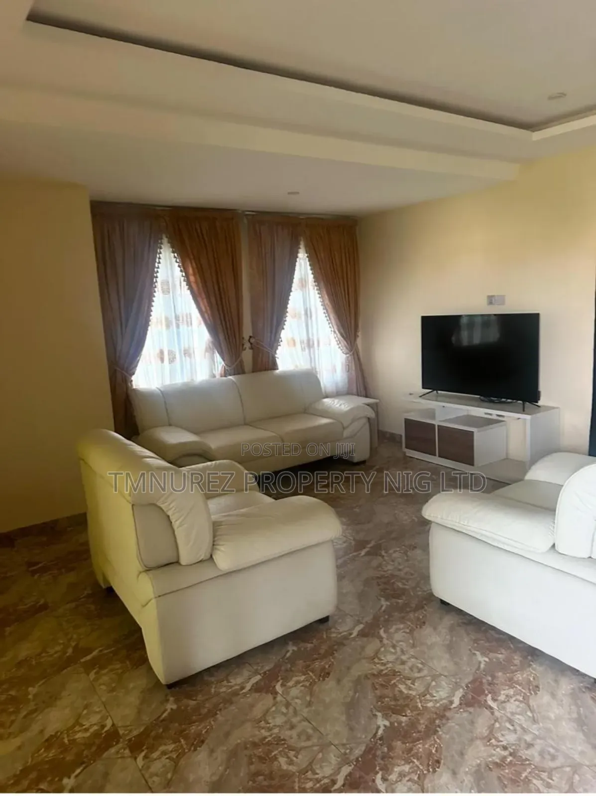 5bdrm Duplex in Vgc Estate for rent
