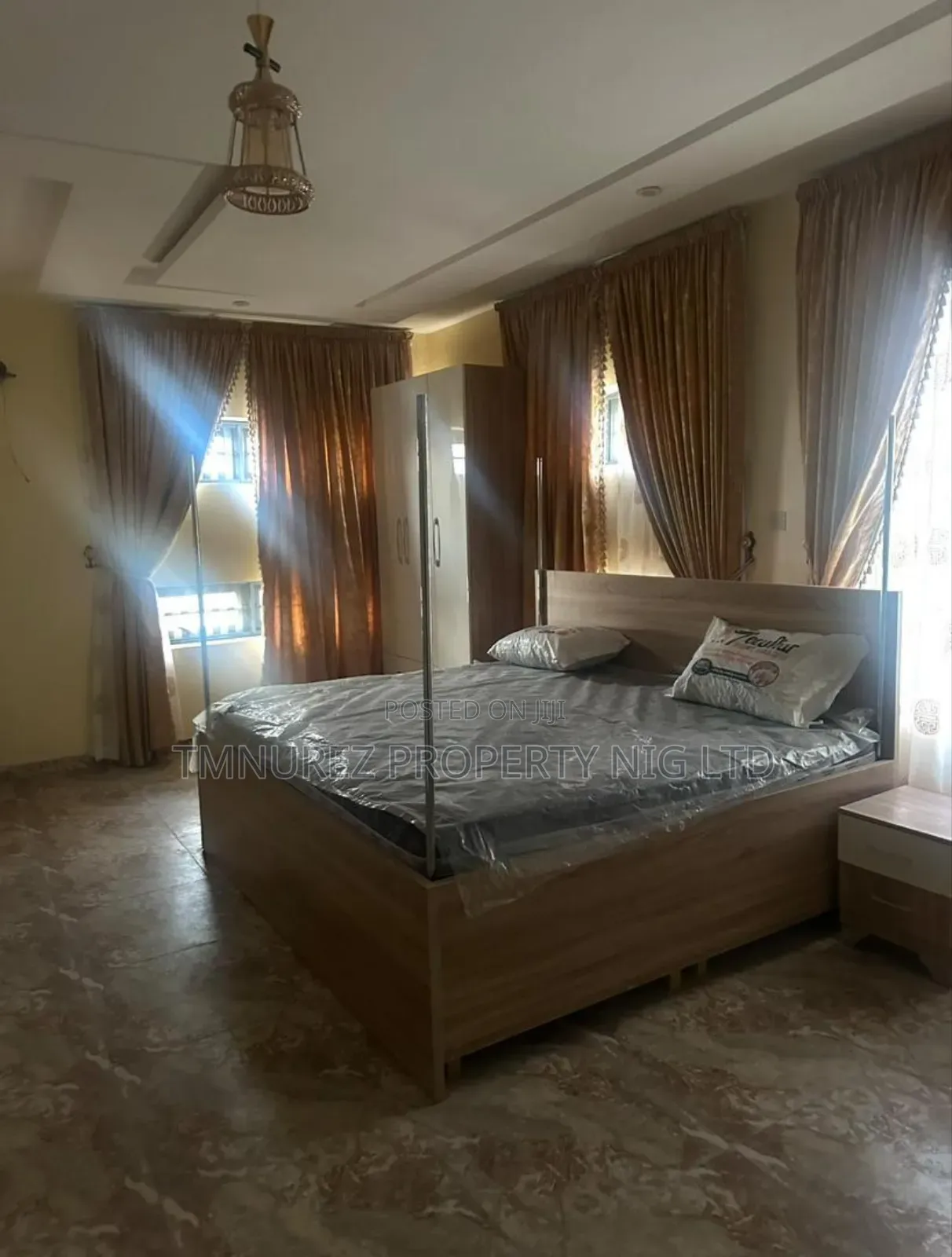 5bdrm Duplex in Vgc Estate for rent