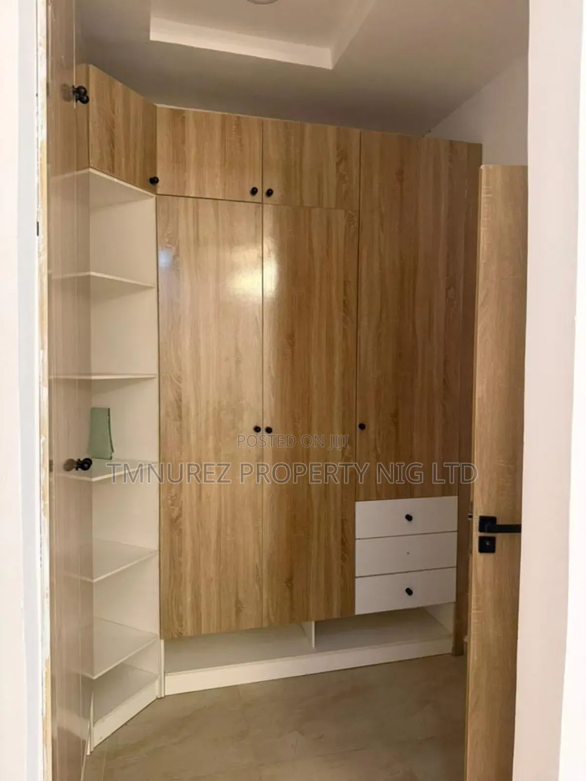 4bdrm Duplex in Vgc Haris Drive for rent