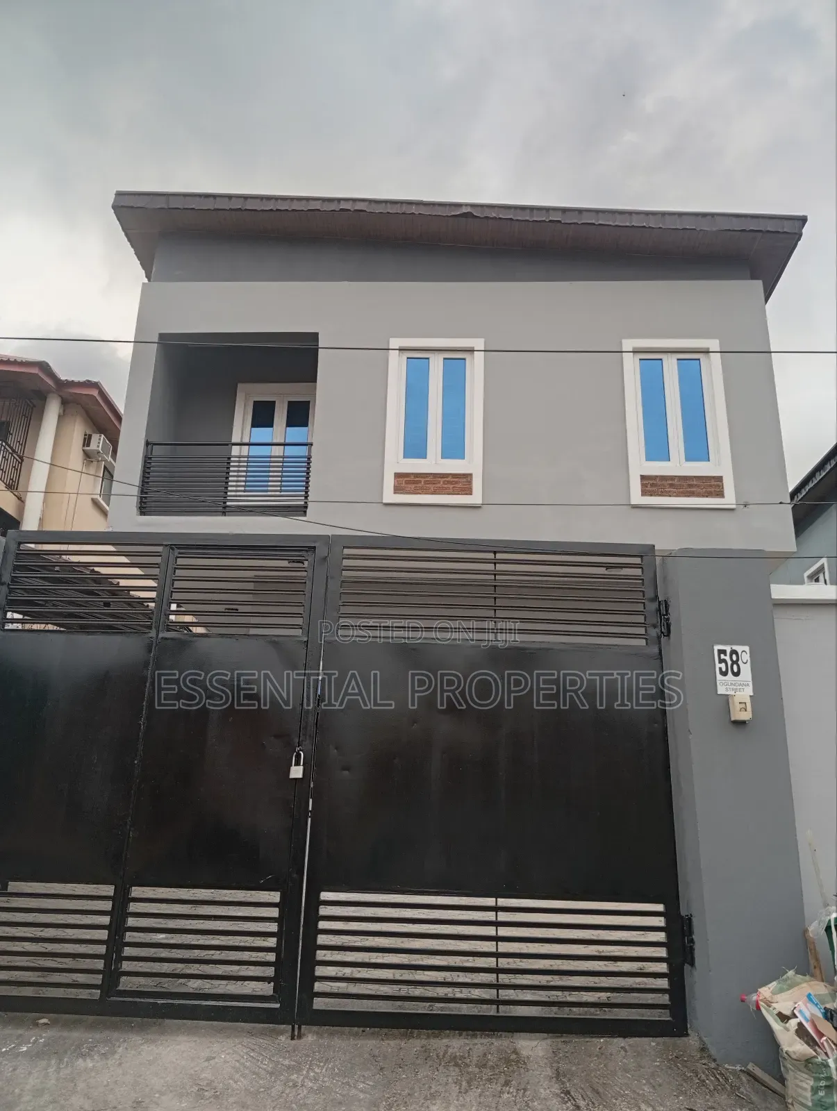 4bdrm Duplex in Allen Avenue Estate for rent