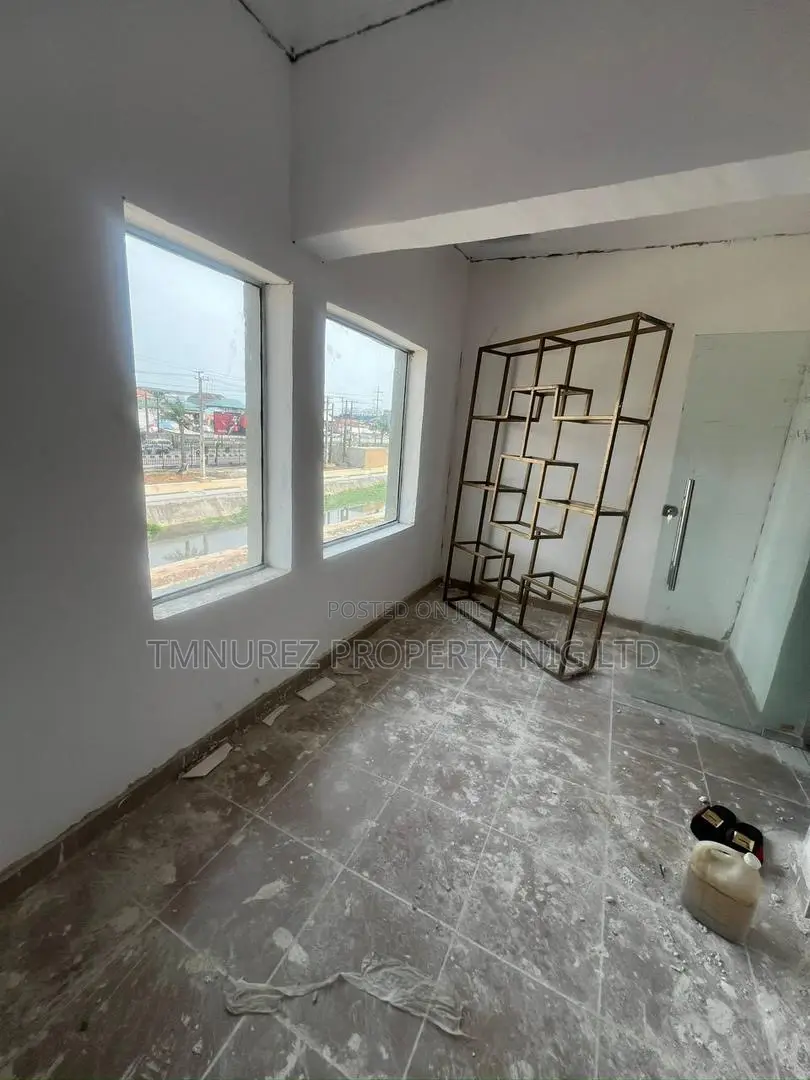 Shop for Rent Lekki Phase1