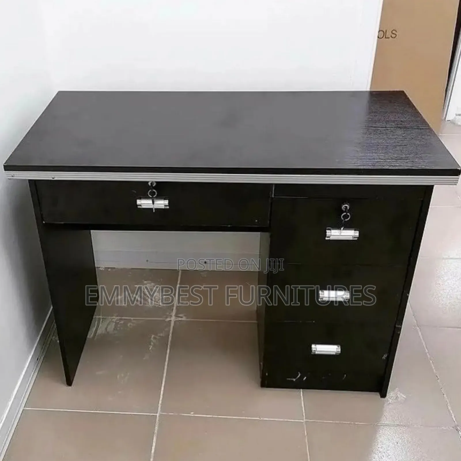 Portable Quality Office/Home Computer Desk.