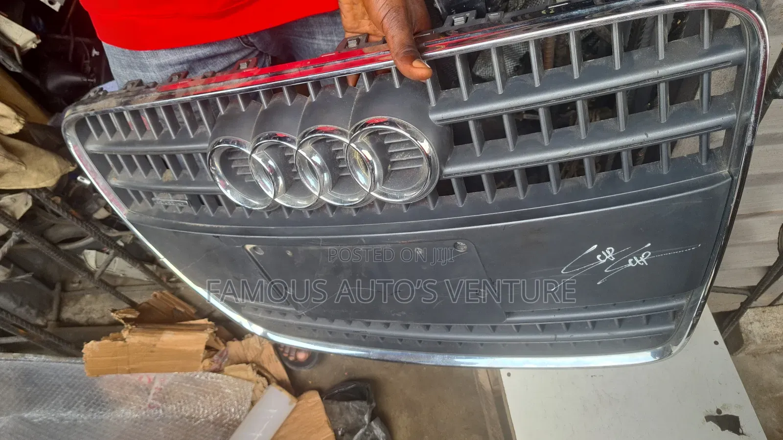 Front Grill Q7 Audio