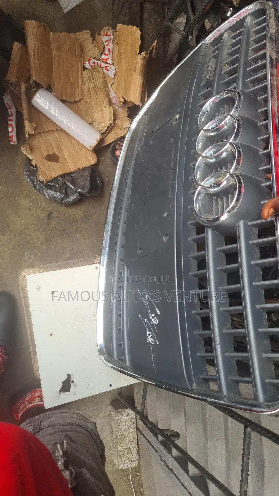 Front Grill Q7 Audio