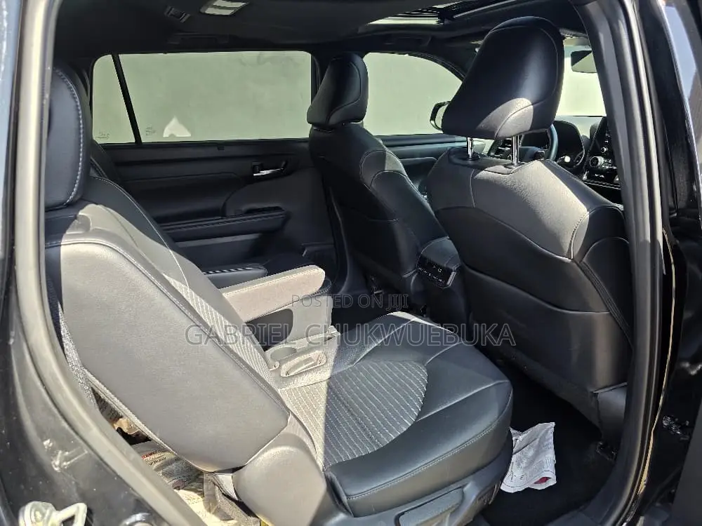 Toyota Highlander XSE 2022 Black