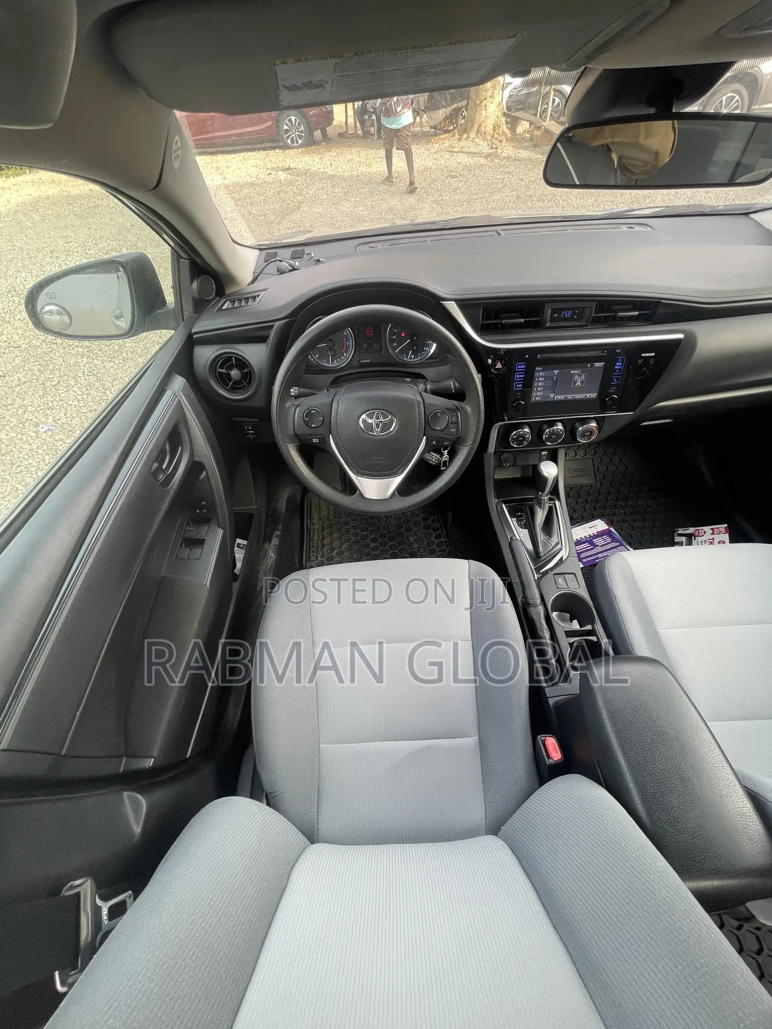 Toyota Corolla 2017 Silver