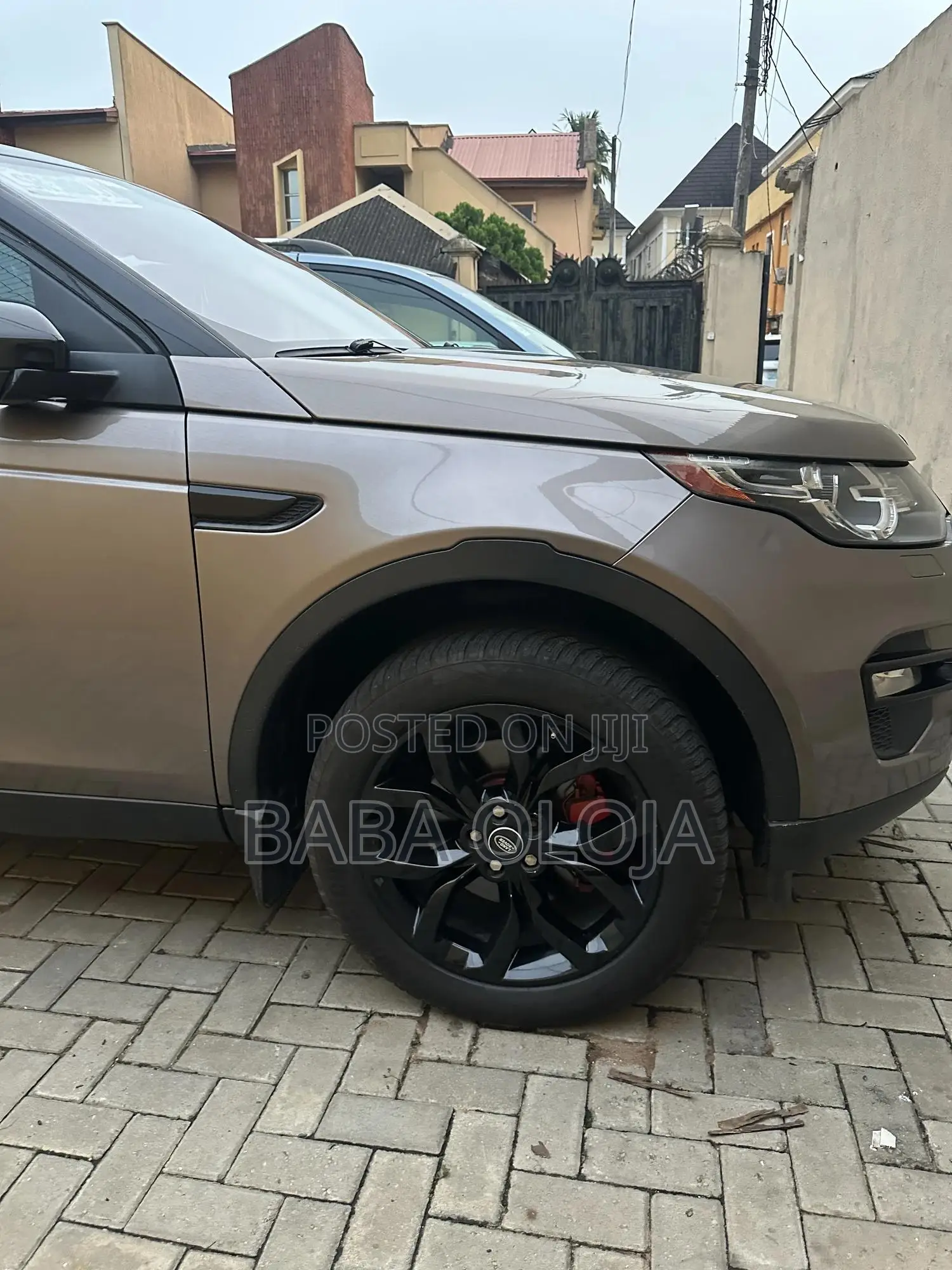 Land Rover Discovery Sport 2017 Brown