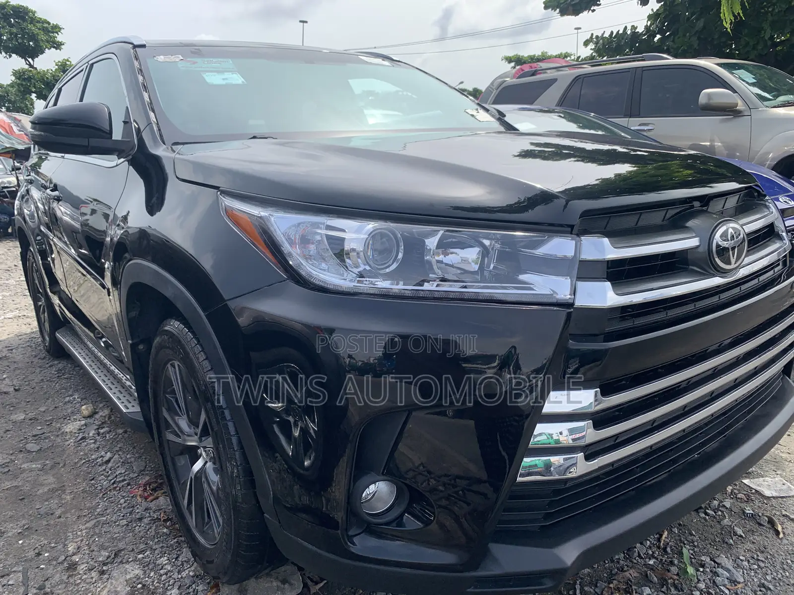 Toyota Highlander XLE 4x4 V6 (3.5L 6cyl 8A) 2017 Black