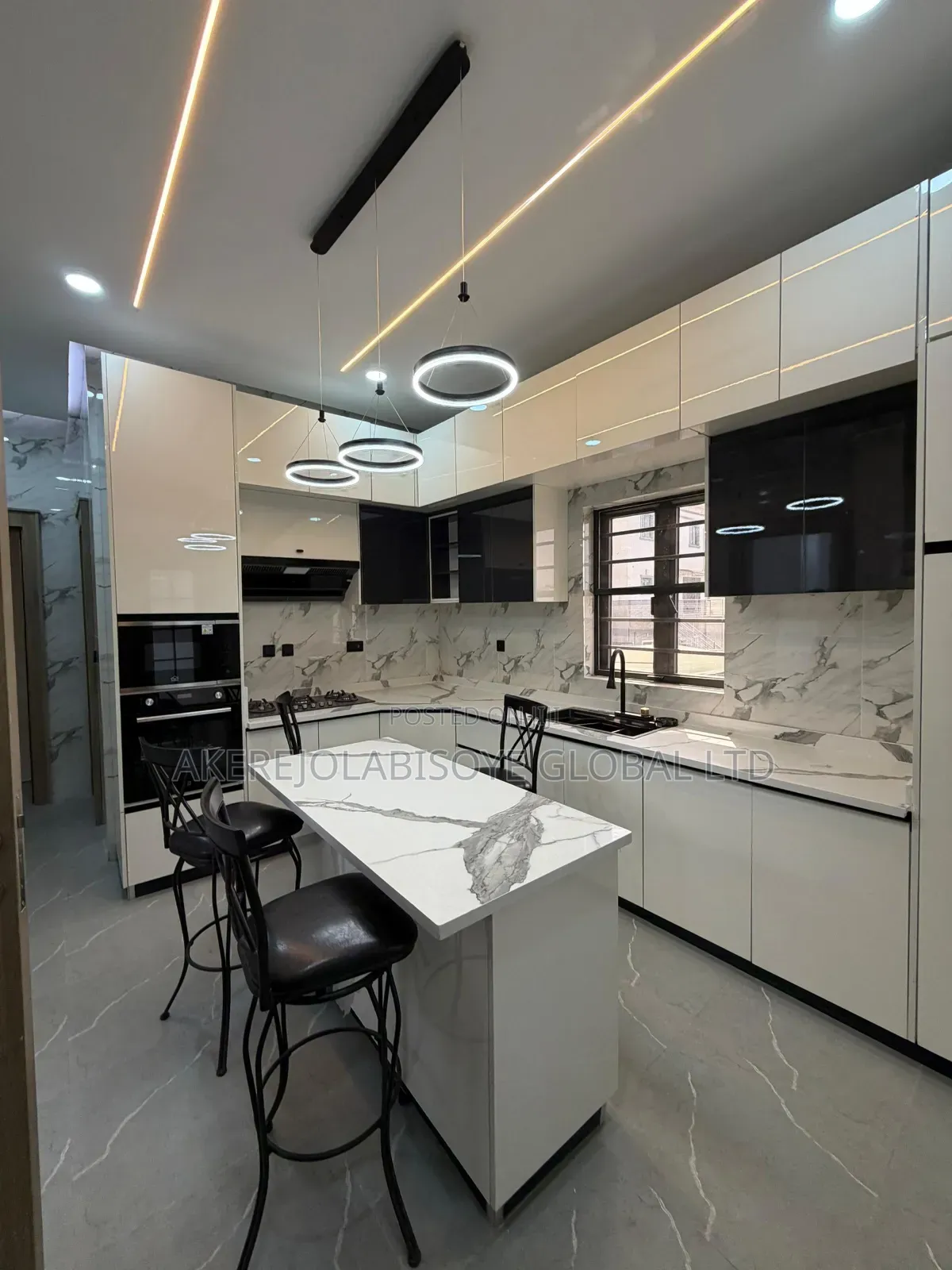 6bdrm Duplex in Guzape Abuja for sale
